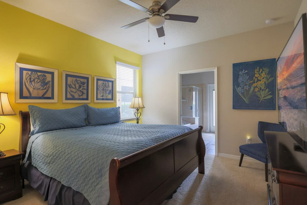 Windsor at Westside 2000