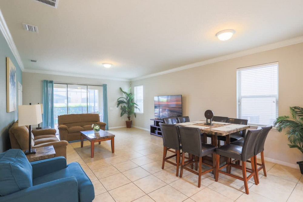 Windsor at Westside 2000