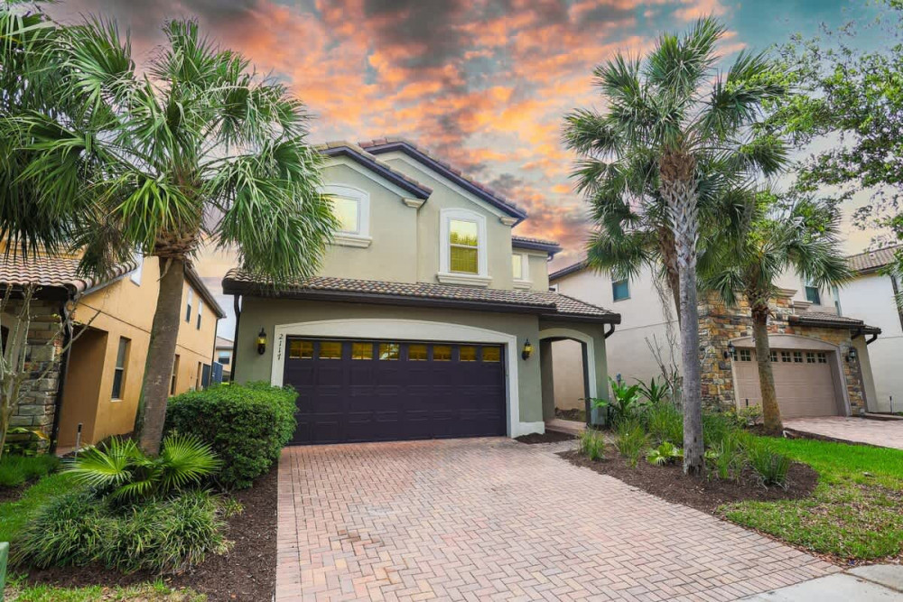 Windsor at Westside 2000