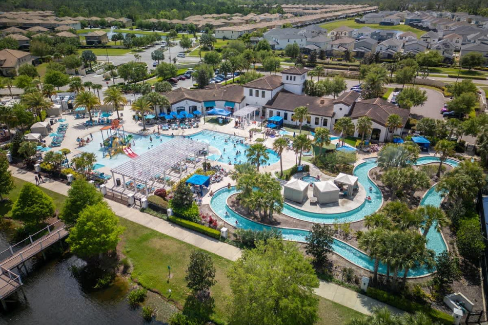 Windsor at Westside 2000