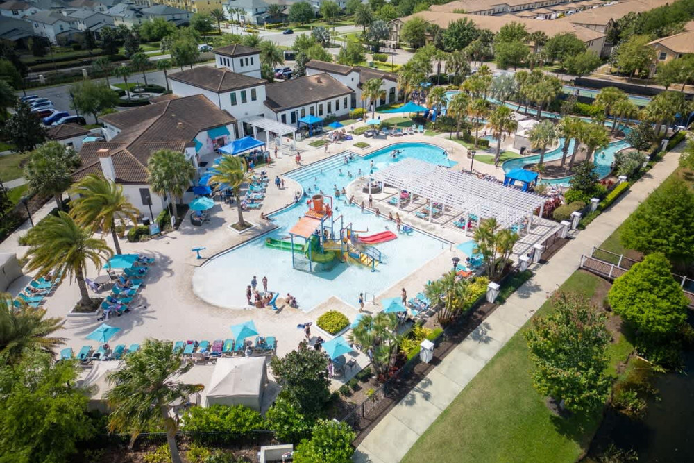 Windsor at Westside 2000