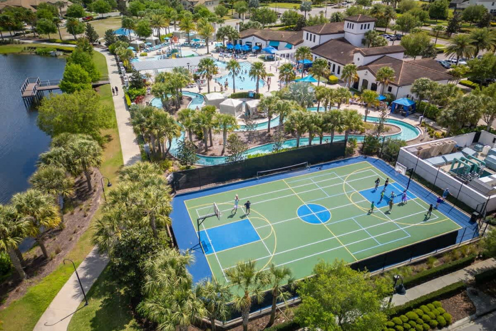 Windsor at Westside 2000