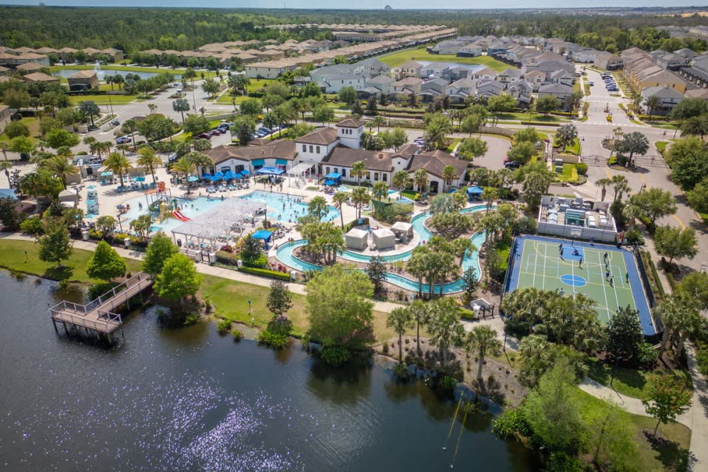 Windsor at Westside 2000