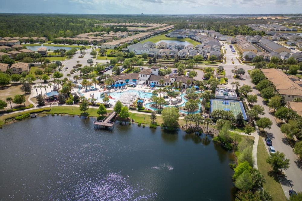 Windsor at Westside 2000