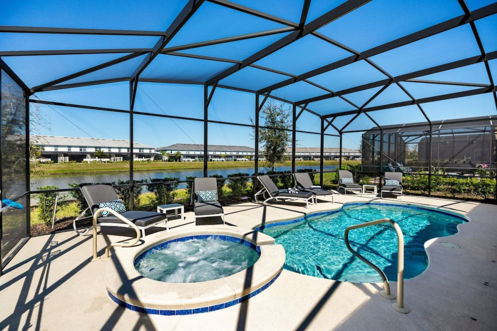 Solterra Resort 472