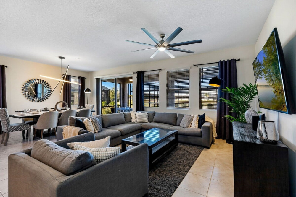 Solterra Resort 472