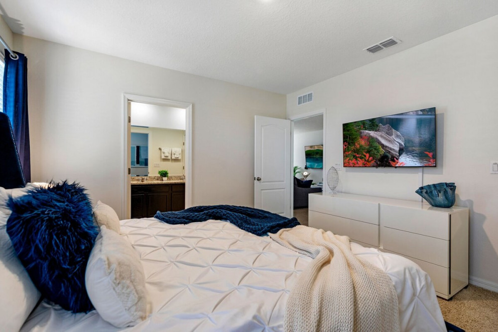 Solterra Resort 472