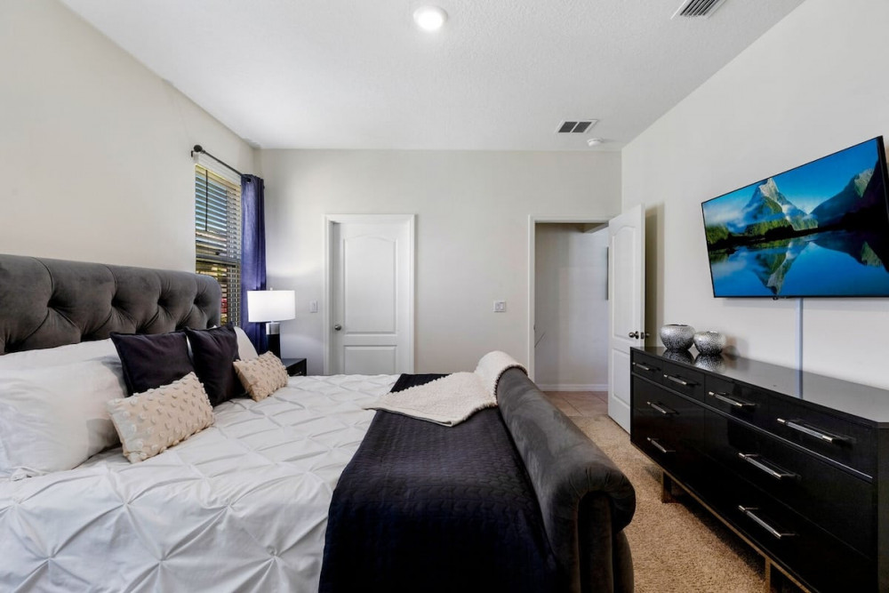 Solterra Resort 472