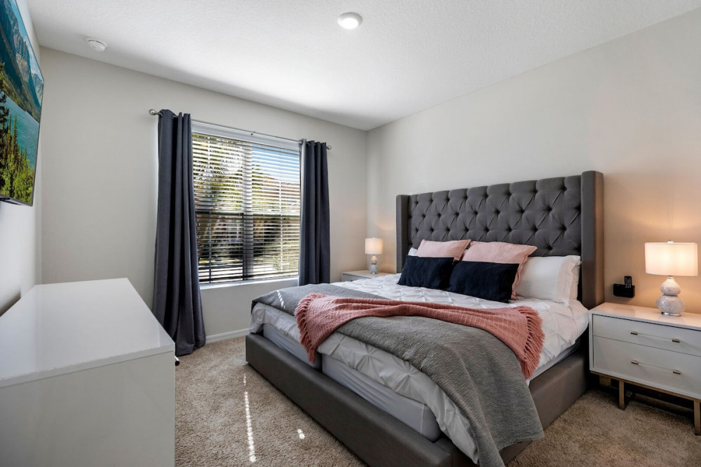 Solterra Resort 472