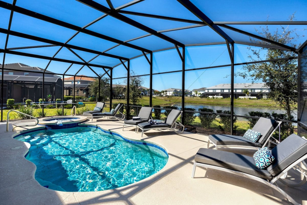 Solterra Resort 472