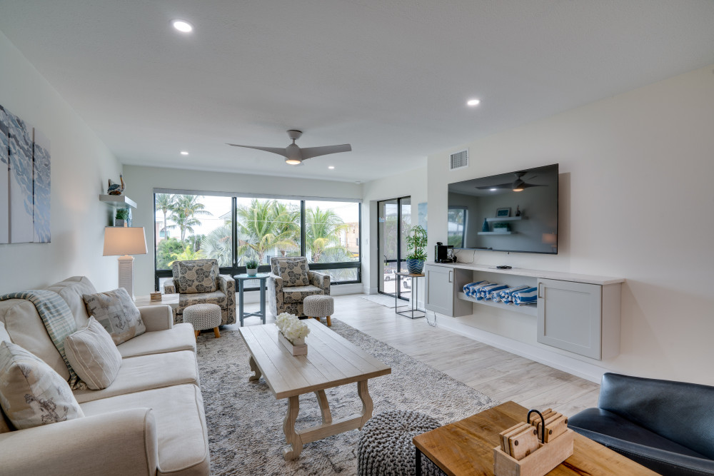 Holmes Beach 329