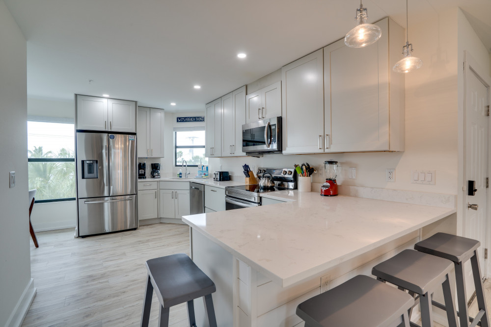 Holmes Beach 329