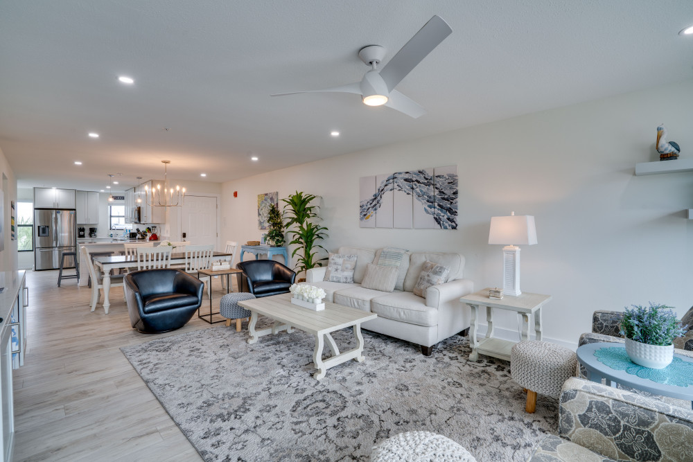 Holmes Beach 329