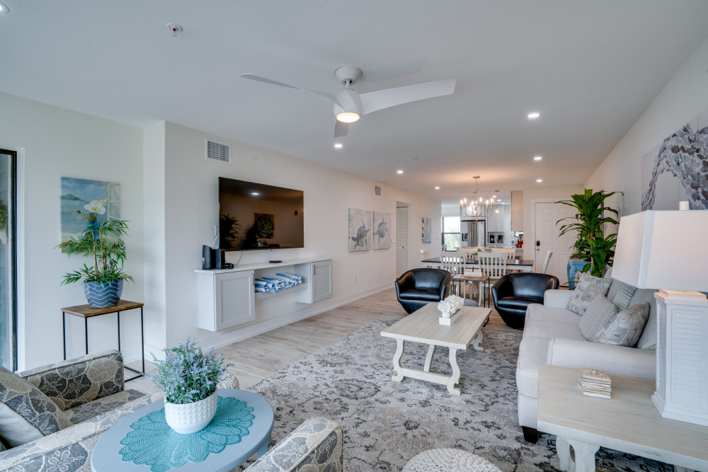 Holmes Beach 329