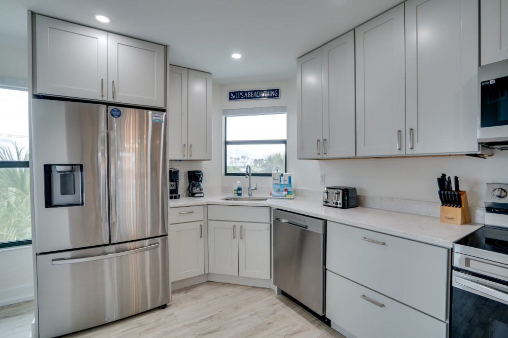 Holmes Beach 329