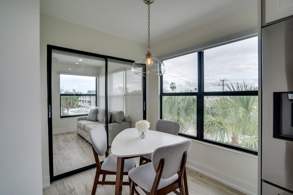 Holmes Beach 329
