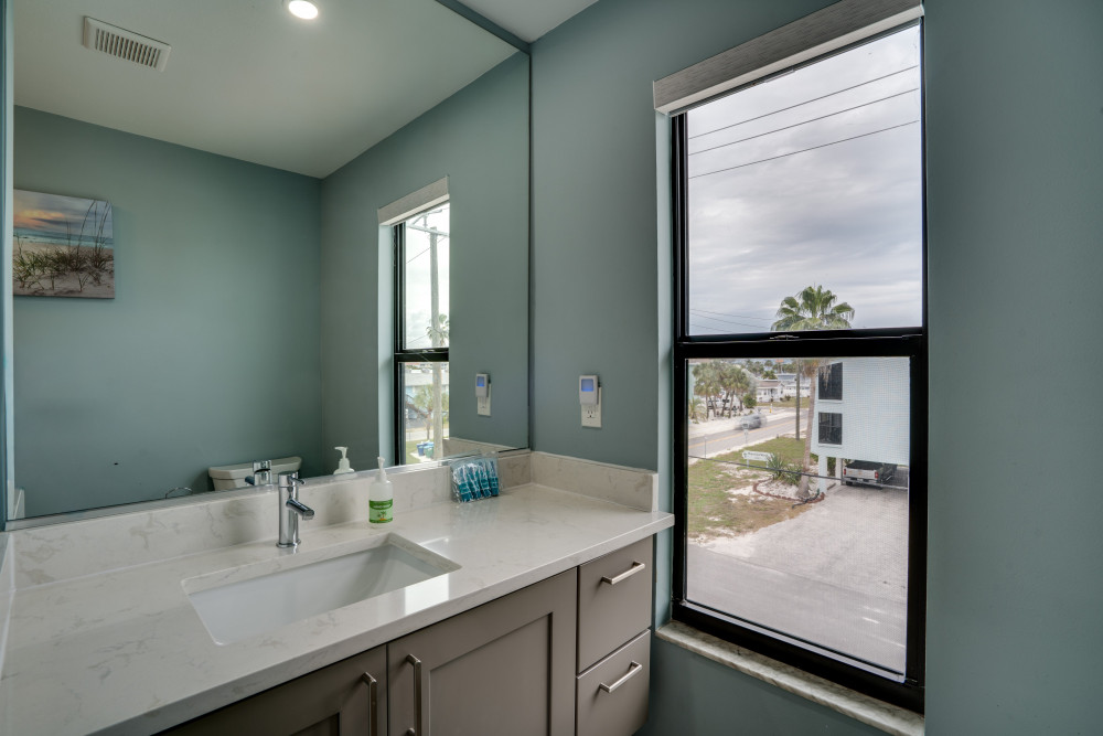 Holmes Beach 329