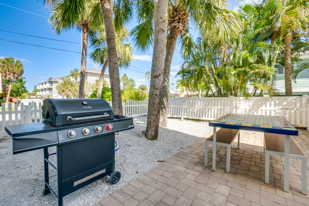 Holmes Beach 329