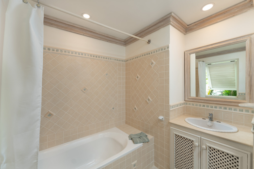 No Worries, 9 Coconut Grove