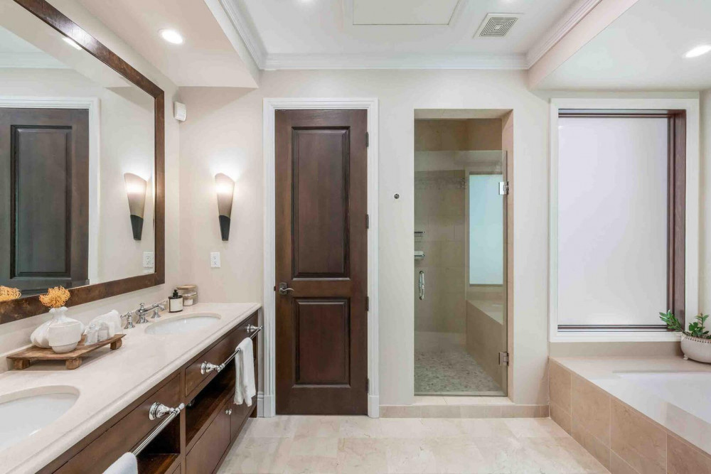 Ritz-Carlton Deckhouse 1