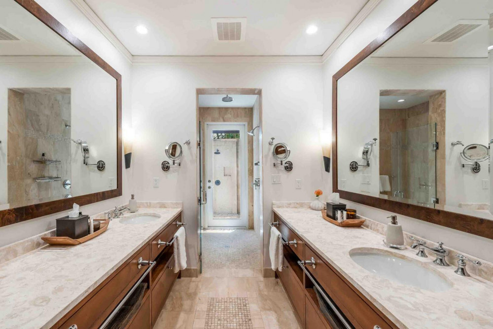 Ritz-Carlton Deckhouse 1