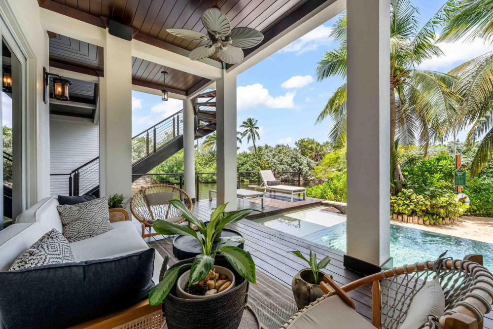 Ritz-Carlton Deckhouse 1