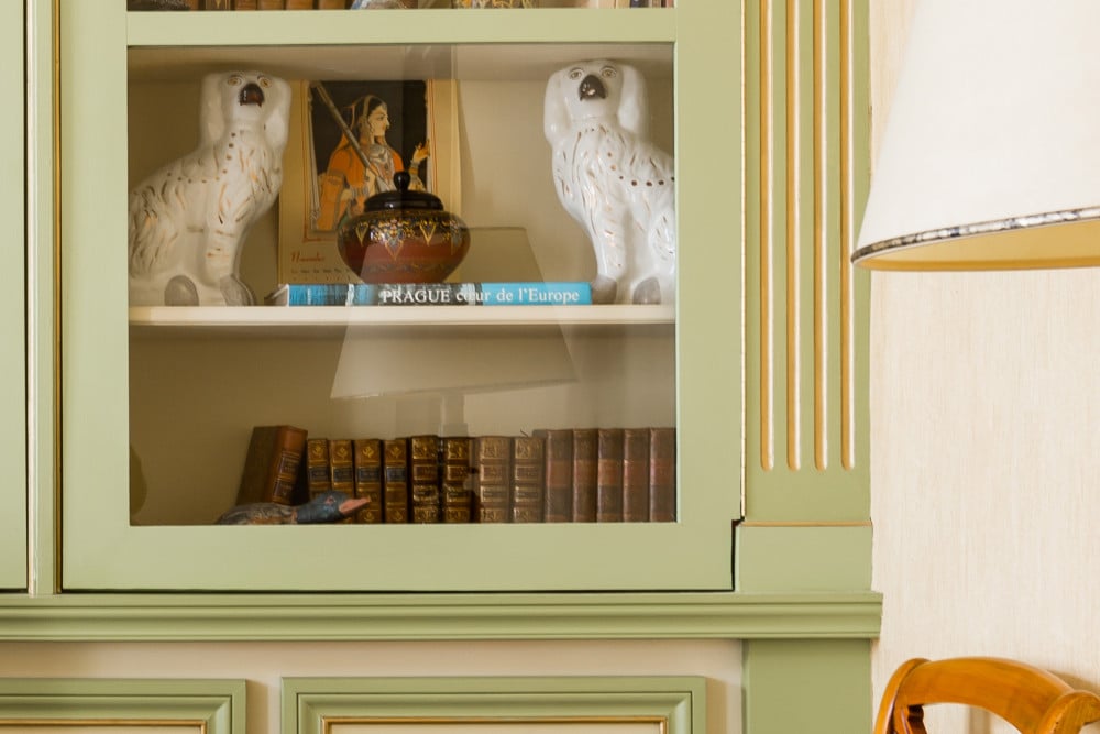 Footsteps from the Tuileries