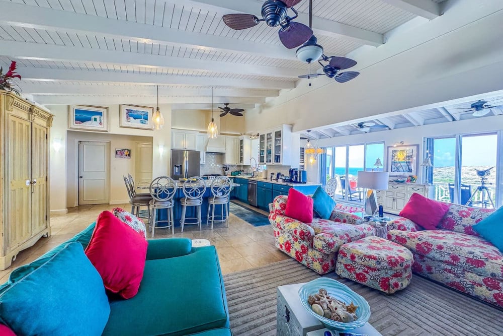 Hook ’em on Paradise