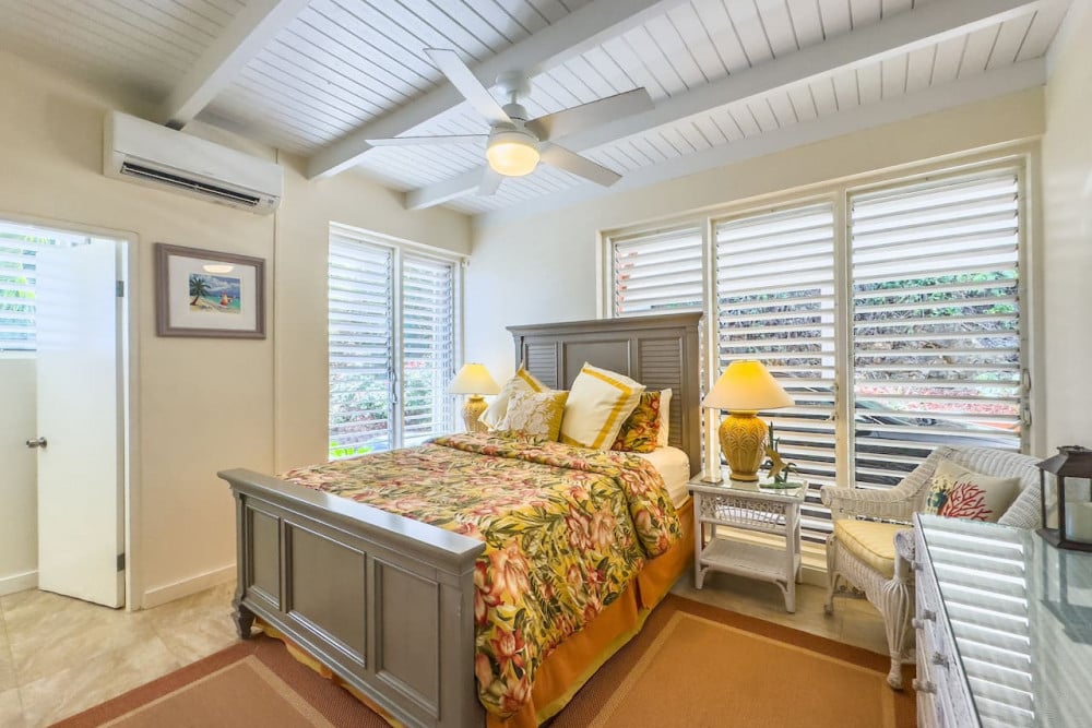 Hook ’em on Paradise