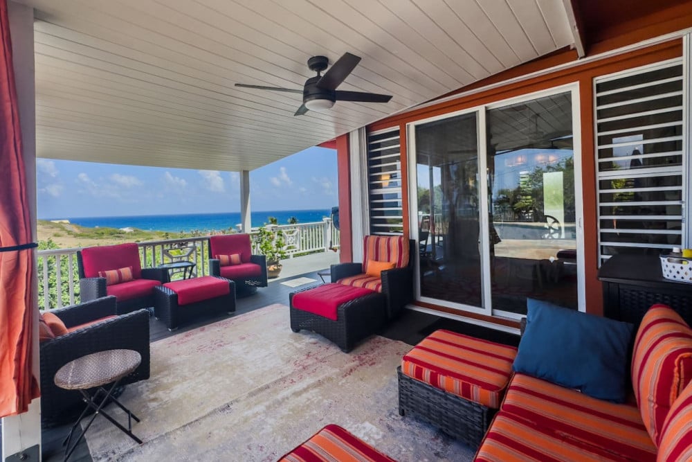 Hook ’em on Paradise