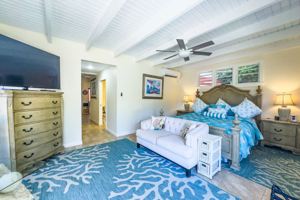 Hook ’em on Paradise