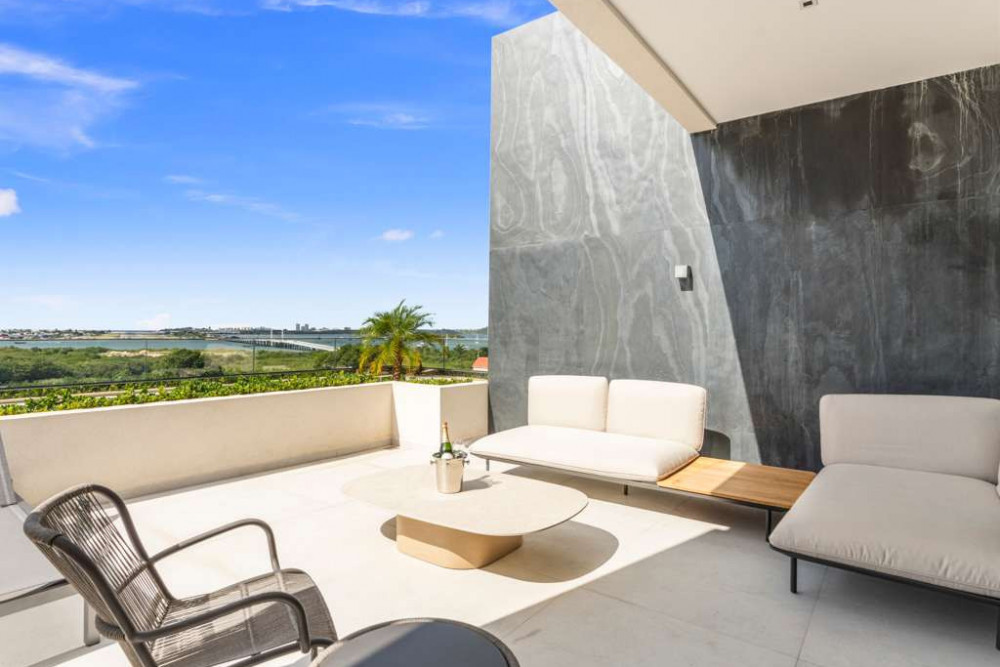 Lunark Penthouse