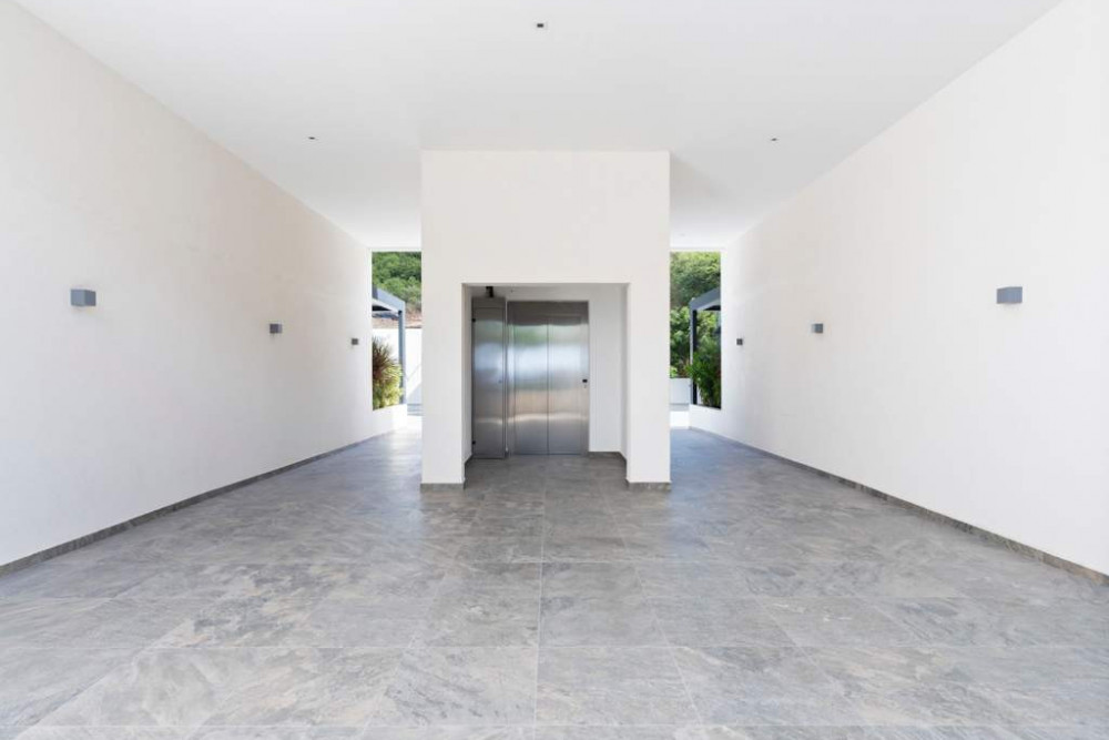 Lunark Penthouse