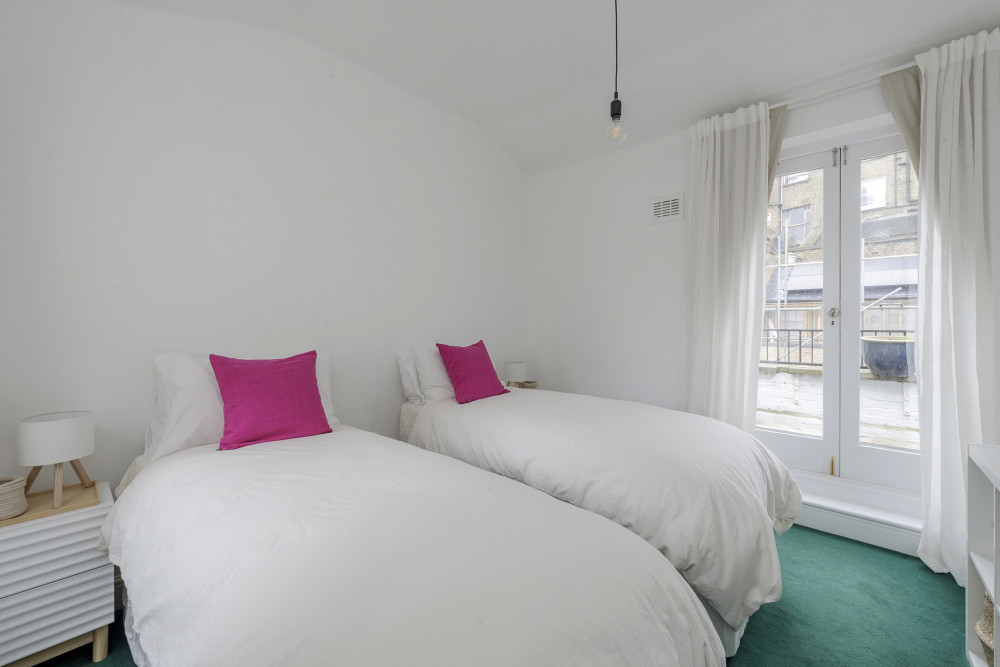 South Kensington Mews Hideaway