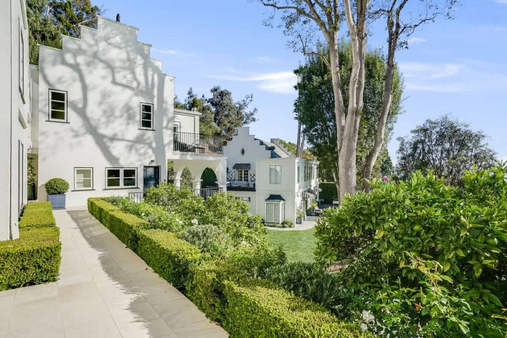 Beverly Hills 39
