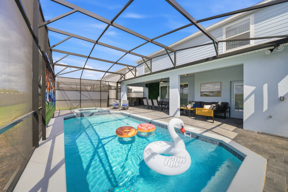 Windsor Cay 302