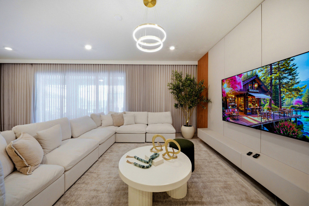Windsor Cay 302