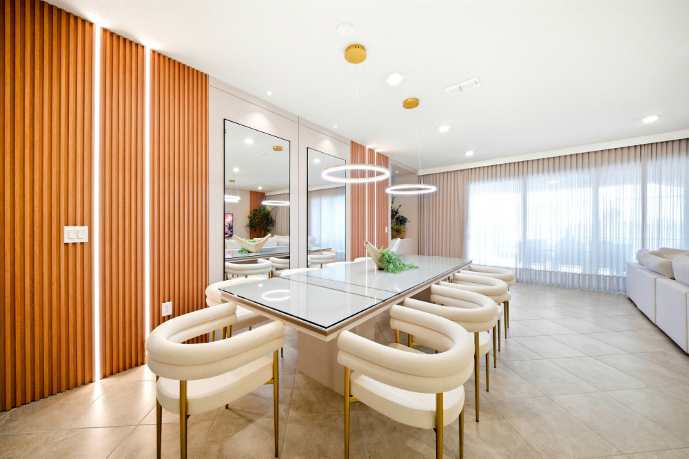 Windsor Cay 302