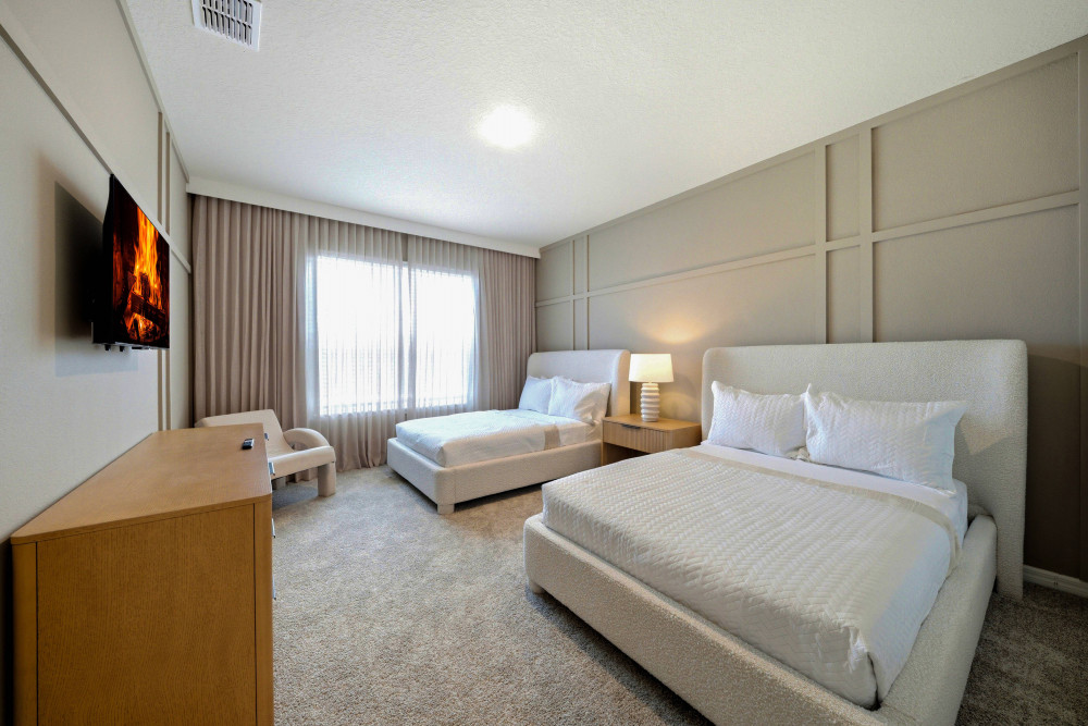 Windsor Cay 302