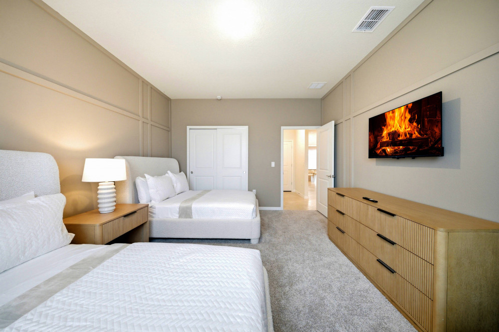 Windsor Cay 302