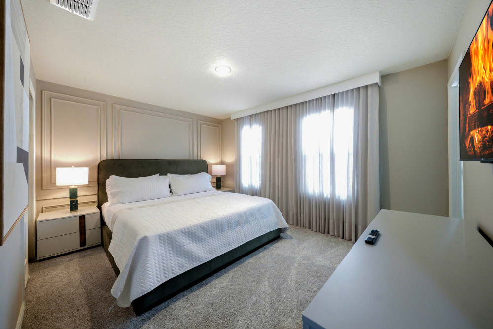 Windsor Cay 302