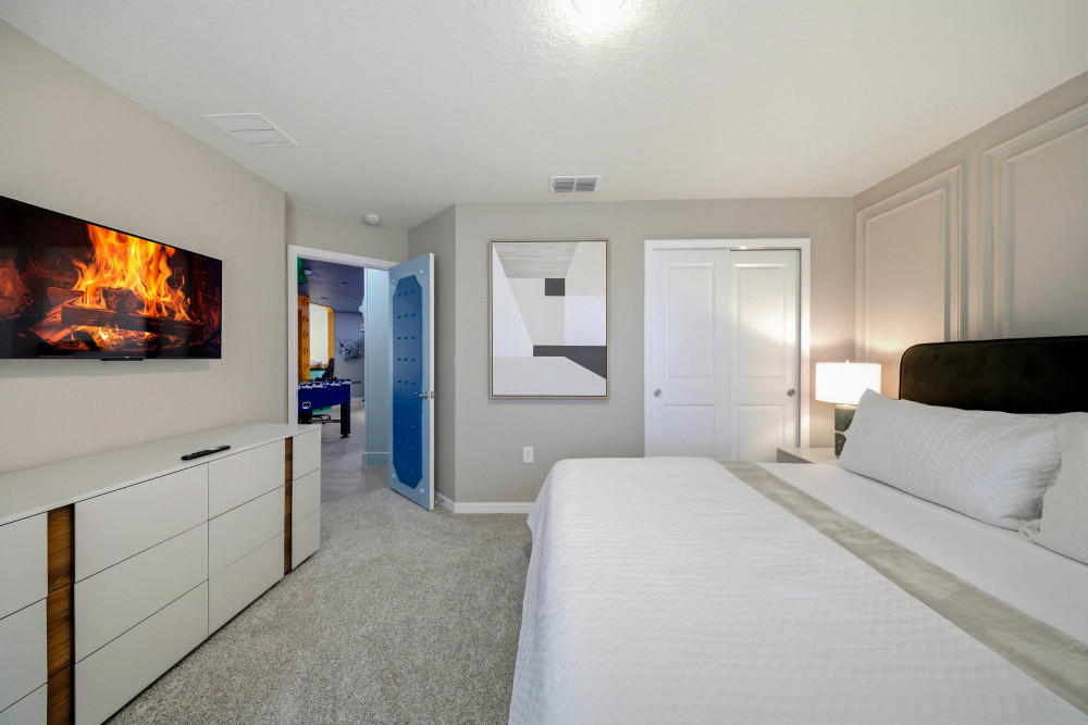 Windsor Cay 302