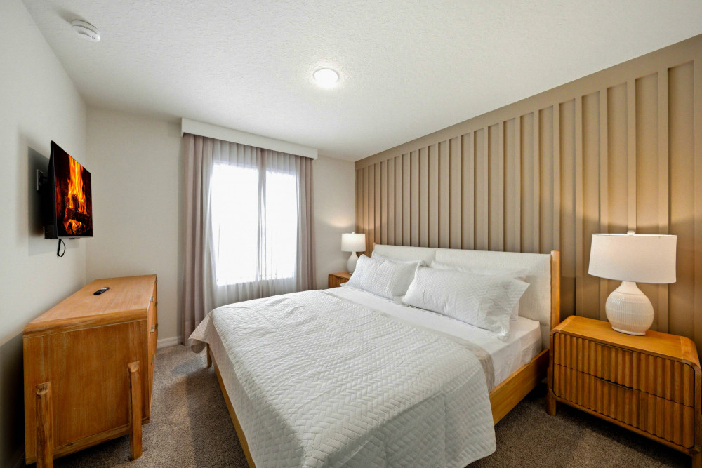 Windsor Cay 302