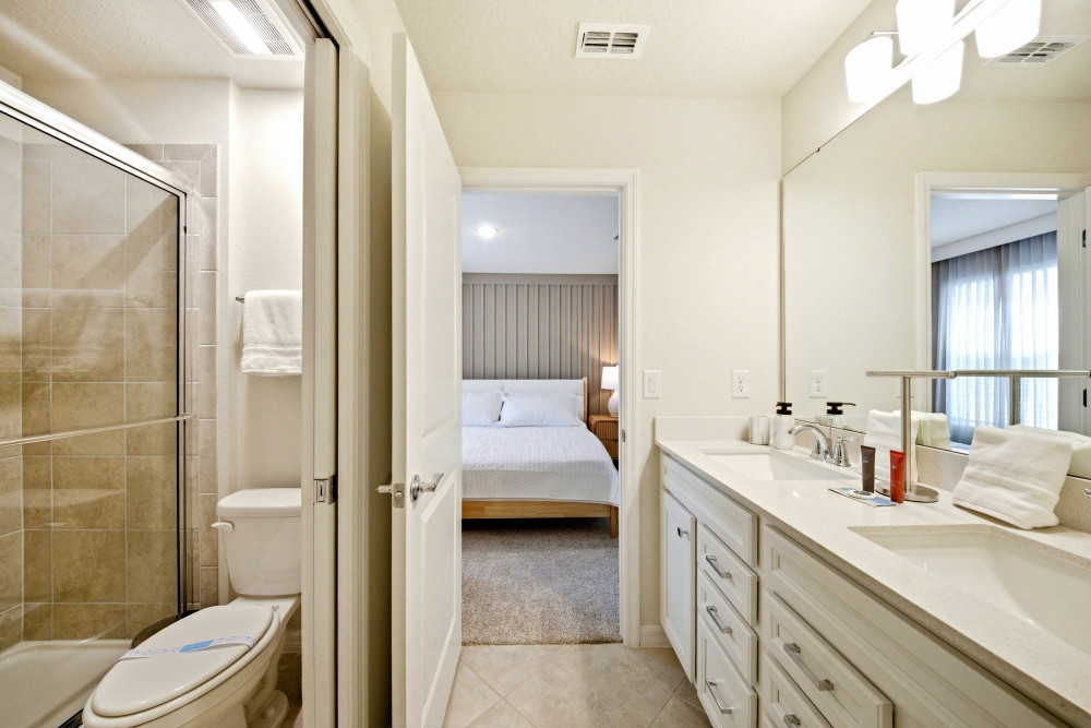 Windsor Cay 302