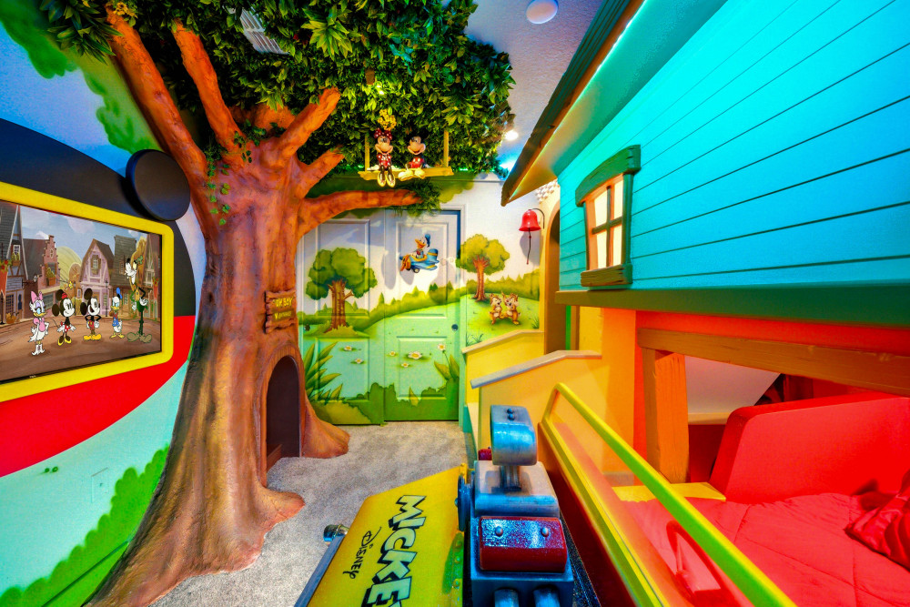 Windsor Cay 302