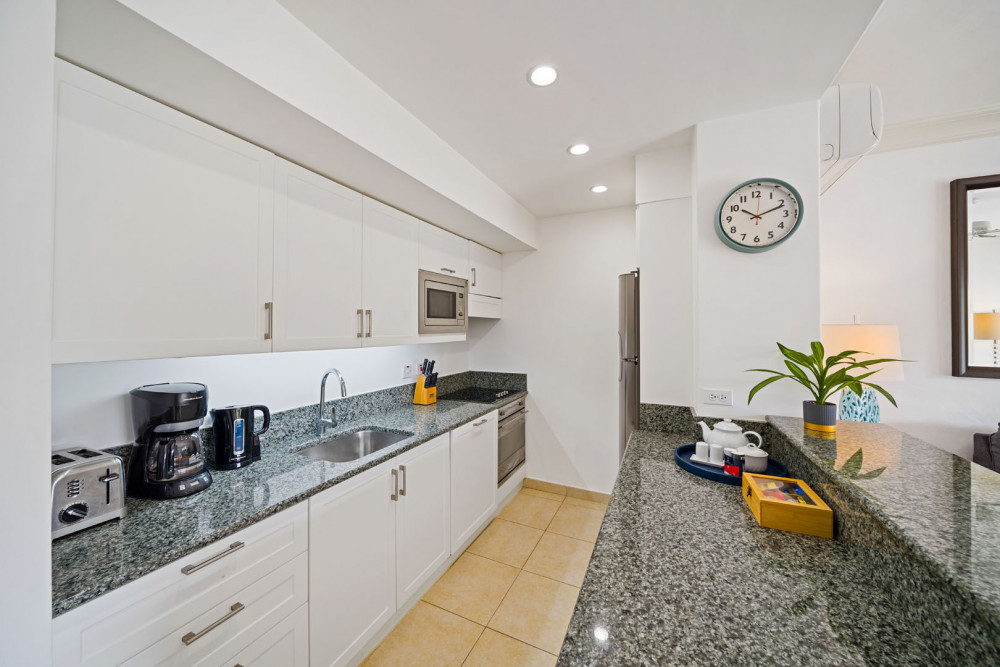 Glitter Bay Estate 112