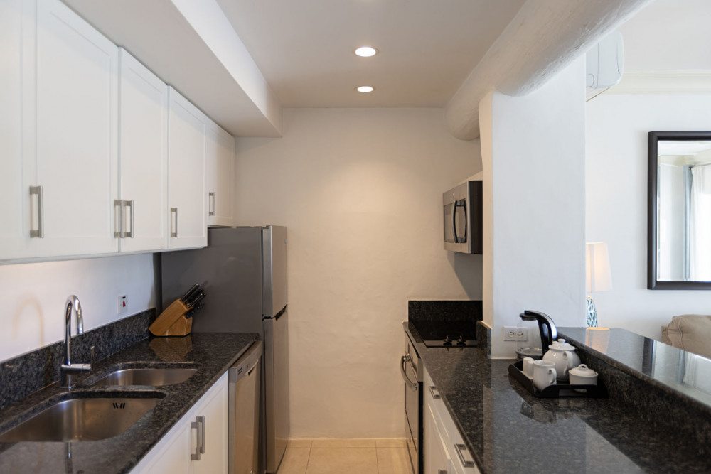 Glitter Bay Estate 214