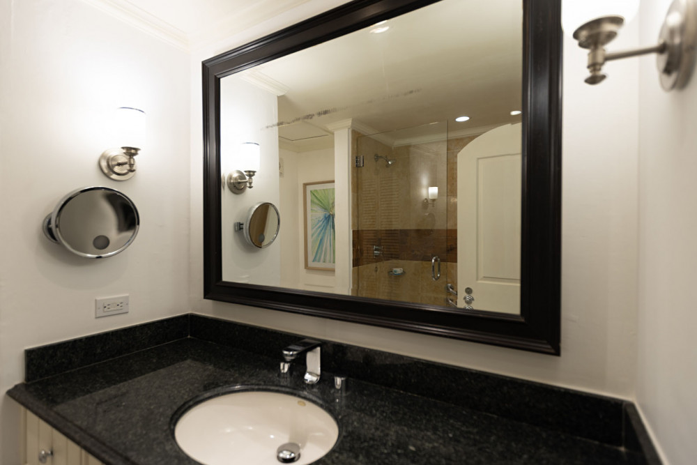 Glitter Bay Estate 214