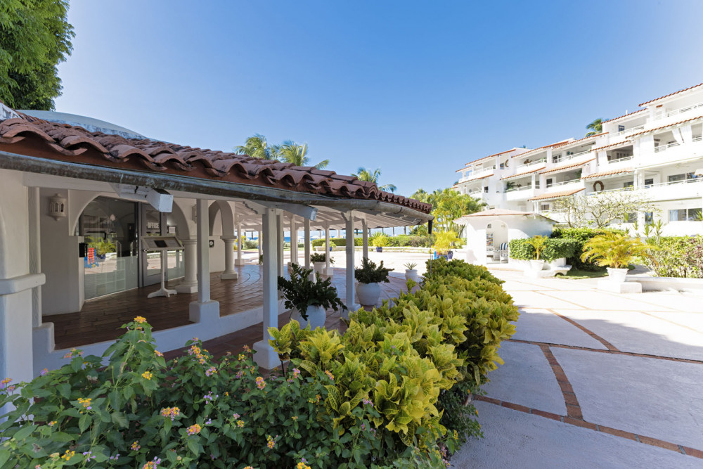 Glitter Bay Estate 314