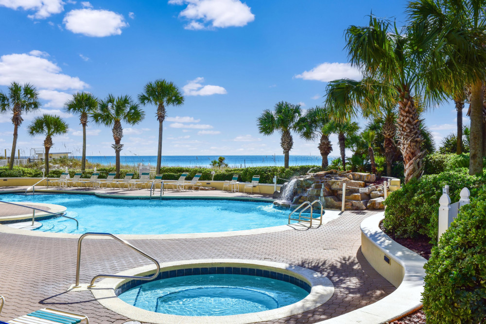 Destin 230